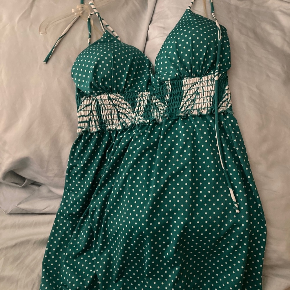 Green w white polka dots halter top